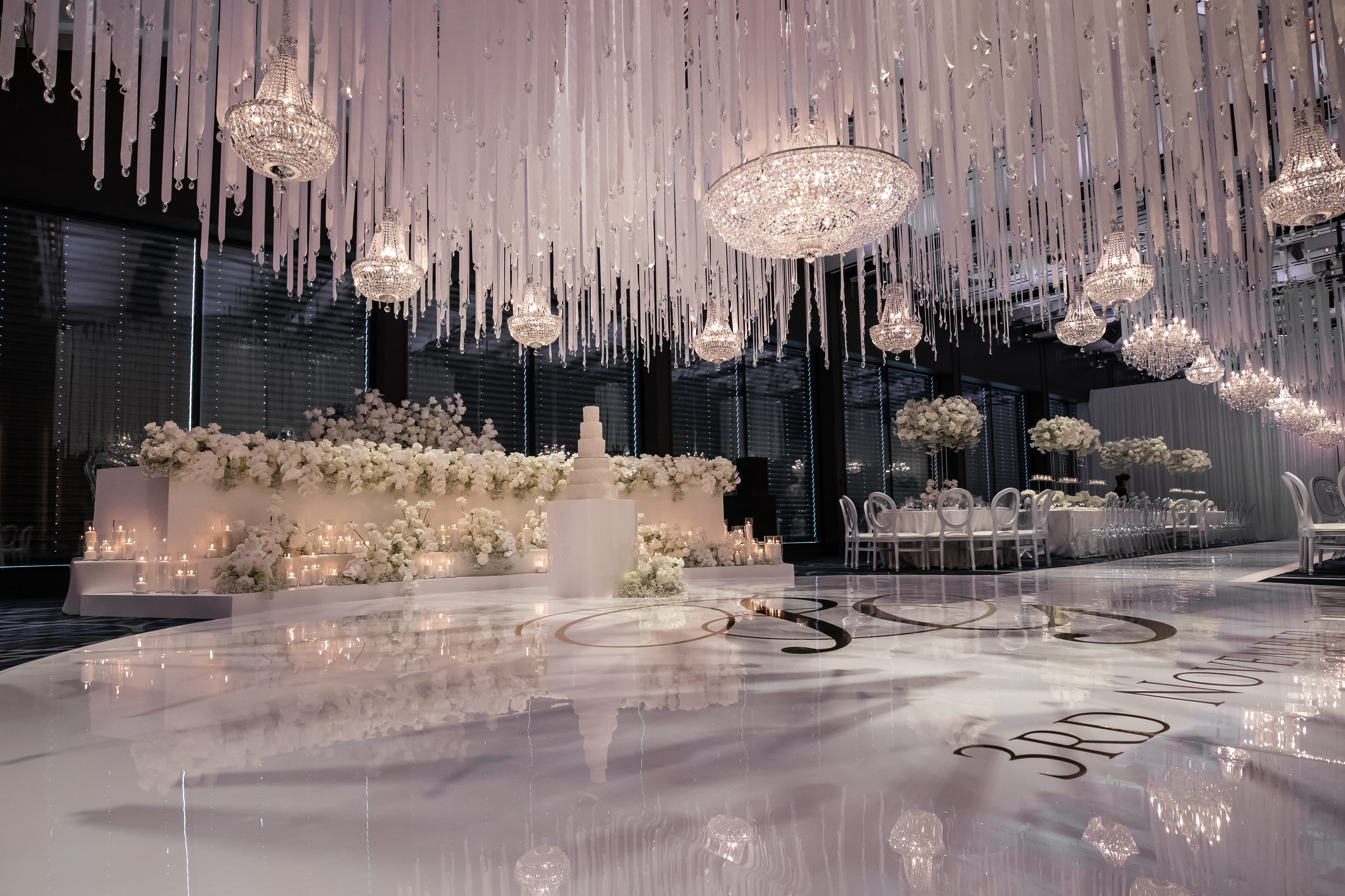 Crystal chandelier hire for Sydney events and weddings — Chandeliers to Die For